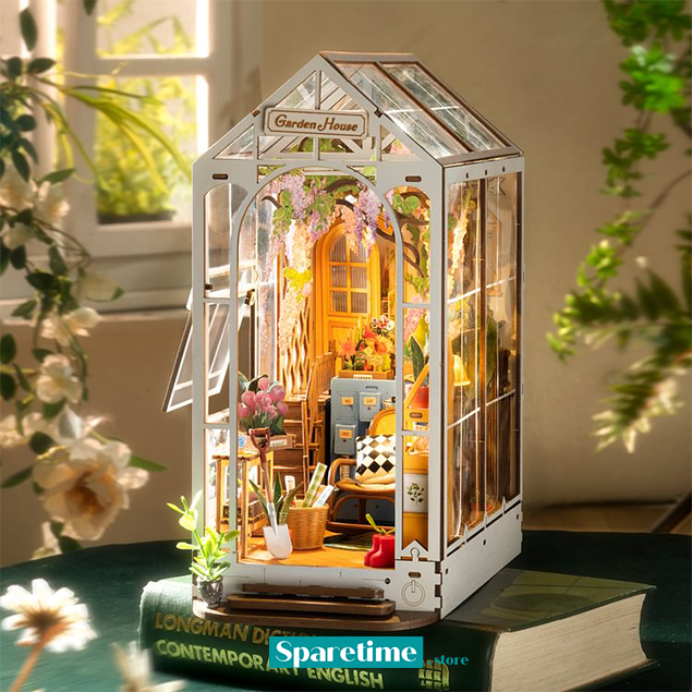 Rolife Holiday Garden House DIY Book Nook Shelf Insert TGB06 (Backorde –  Sparetime