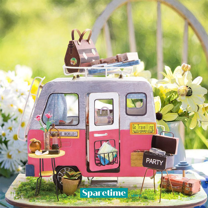 Happy Camper DIY Miniature Camping Car Dollhouse Kit 1:20 DGM04