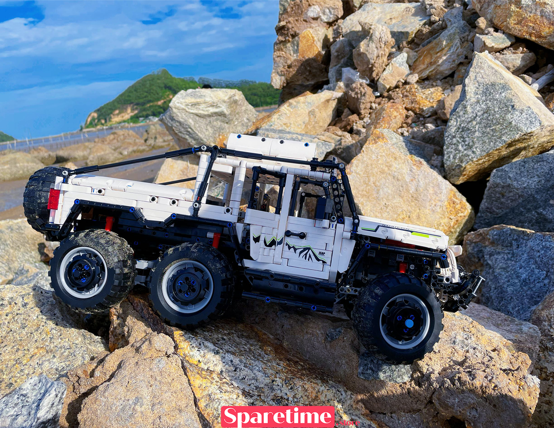 Off-Road 6X6 SUV Car Remote Control Building Block Toy Set