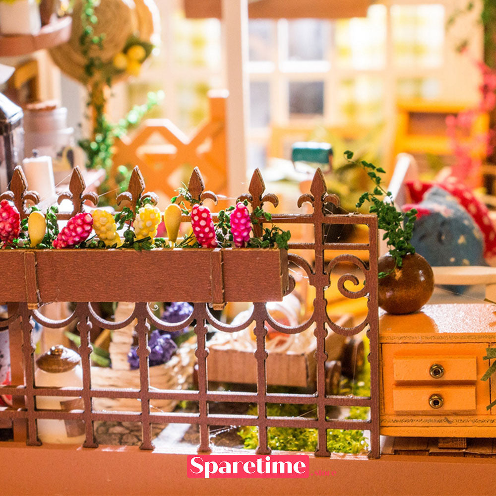 Rolife Miller’s Garden Miniature Dollhouse kit robotime