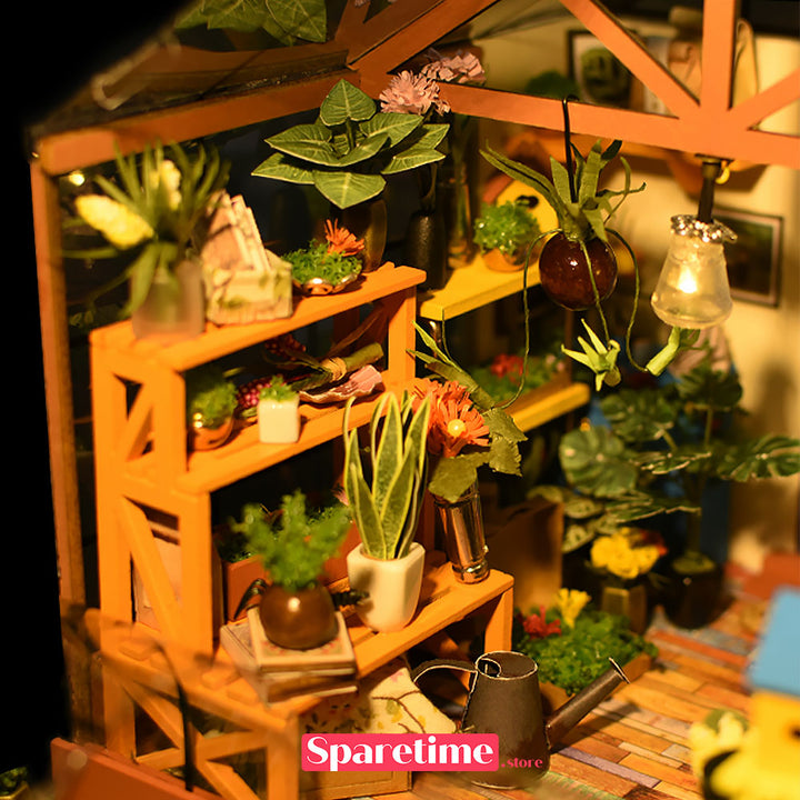 Rolife Cathy's Flower House Miniature Dollhouse kit