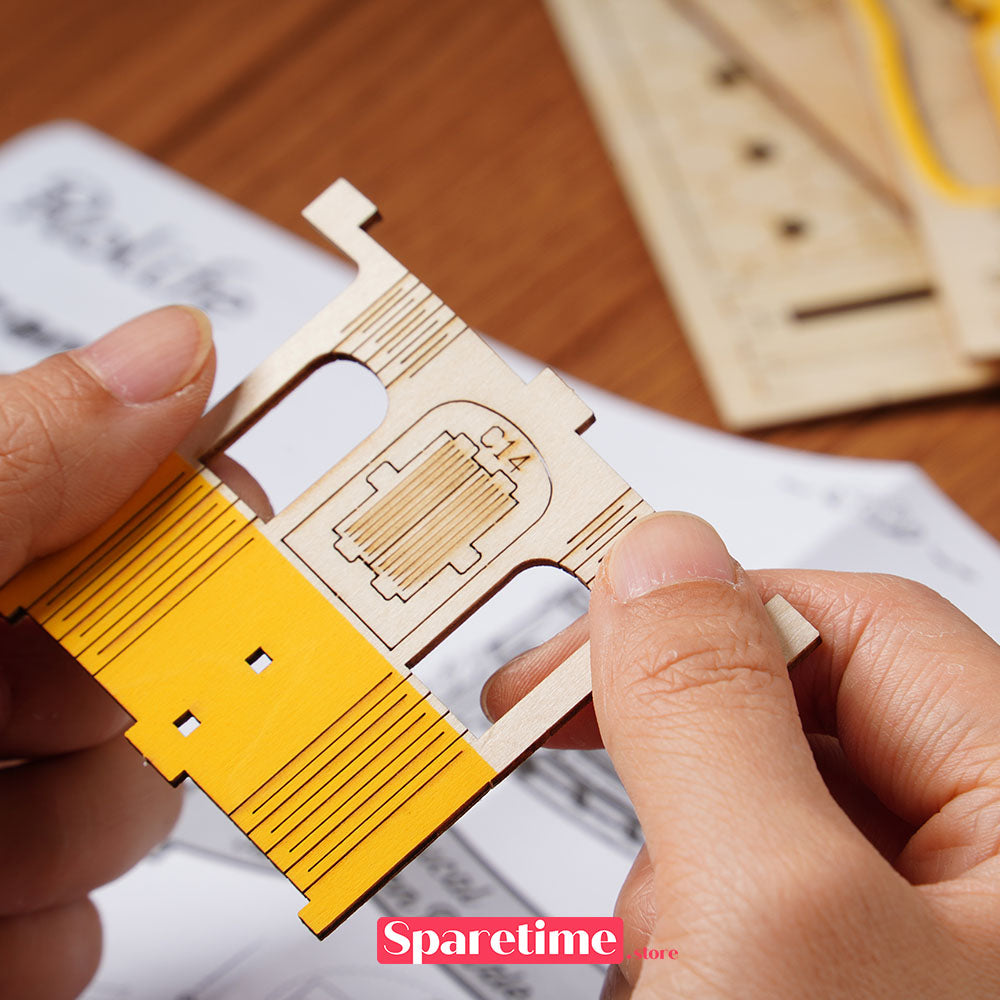 Rolife Pumpkin Retro Tramcar 3D Wooden Puzzle robotime